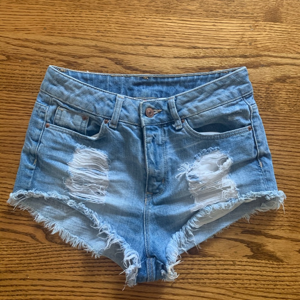 H&M high waisted shorts